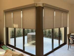 Рулонная штора Somfy Sonesse 40 WT, утяжелитель Aero, настенная кнопка, 0.6 м