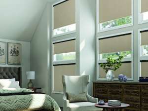 Рулонная штора Somfy Sonesse 40 WT, светло-бежевый, blackout, настенная кнопка, 0.6 м